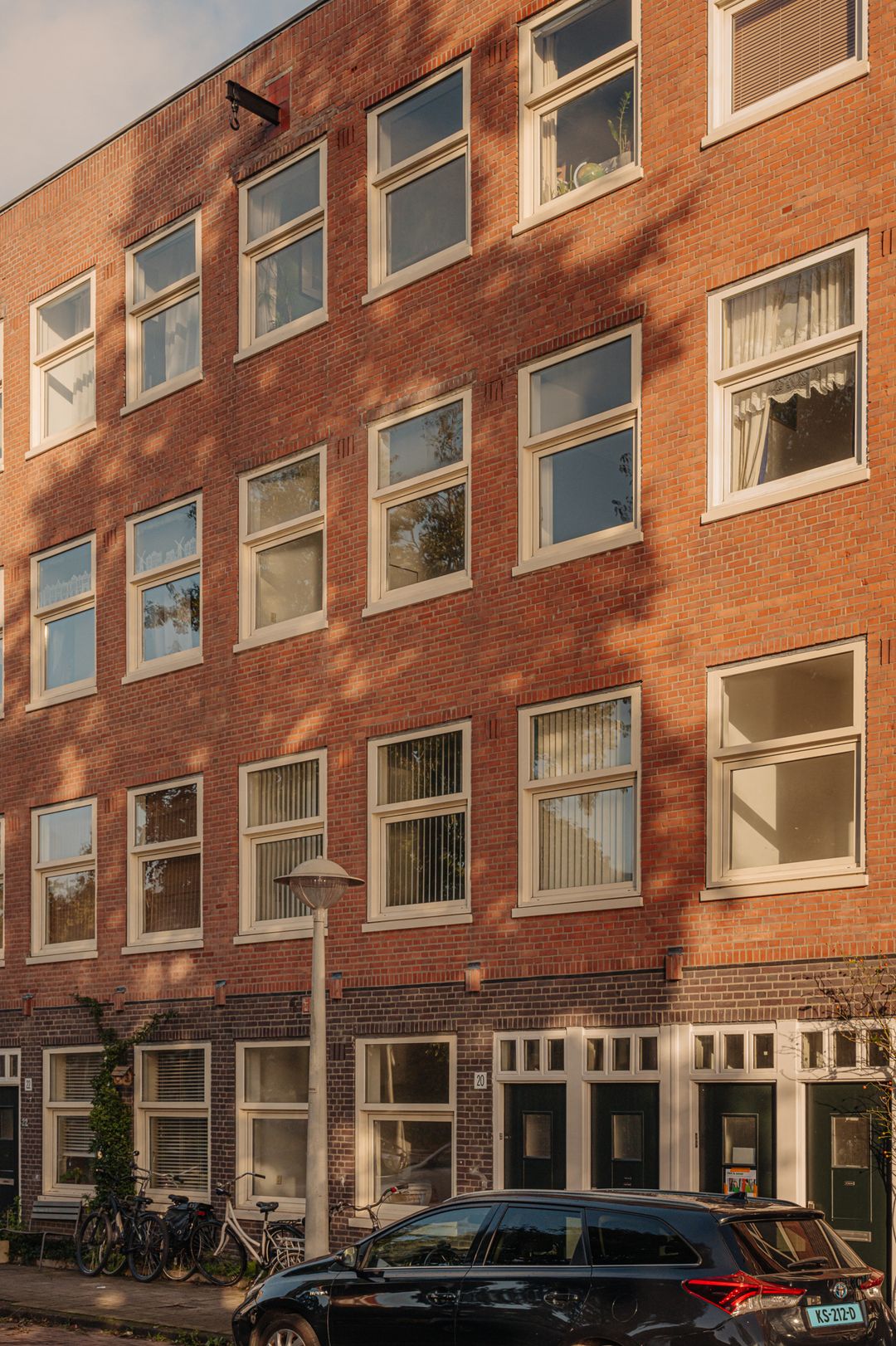 Foto 2 van Admiralengracht 20-2