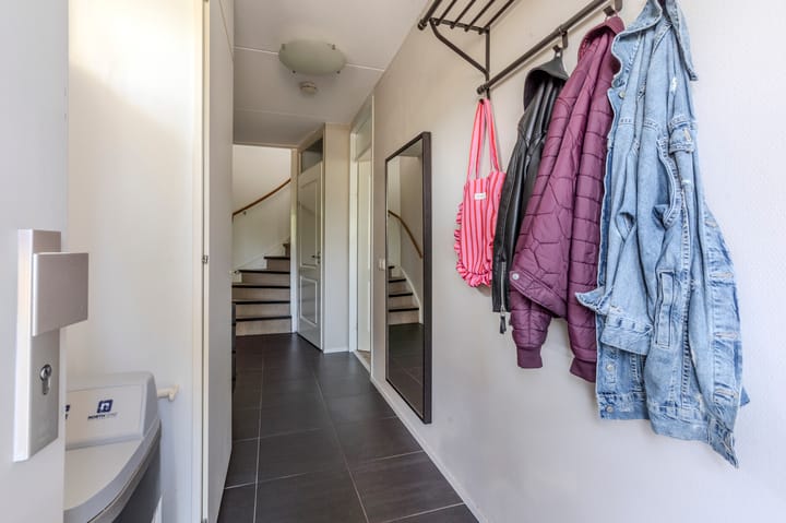 Photo 12 of Caro van Eyckweg 9