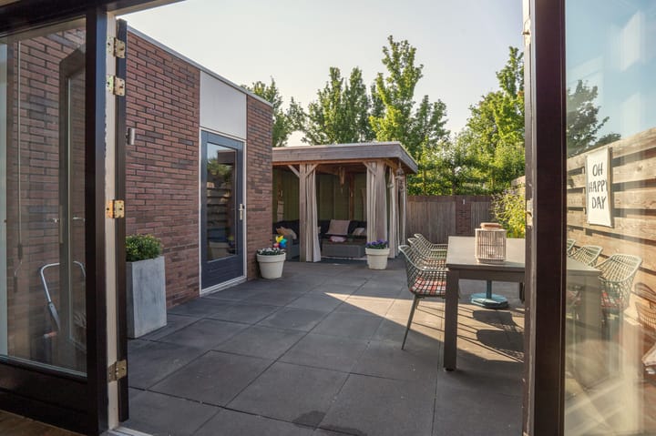 Photo 26 of Caro van Eyckweg 9