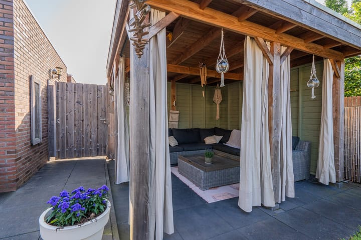 Photo 31 of Caro van Eyckweg 9