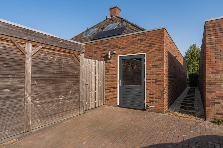 Photo 42 of Caro van Eyckweg 9