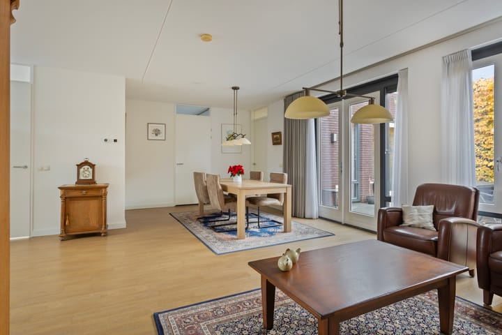 Foto 11 van Burgemeester Breukelstraat 8