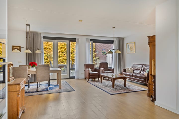 Foto 12 van Burgemeester Breukelstraat 8