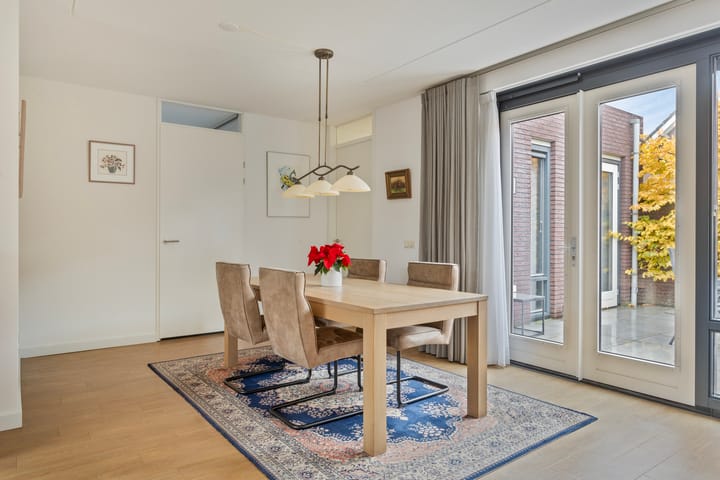 Foto 13 van Burgemeester Breukelstraat 8