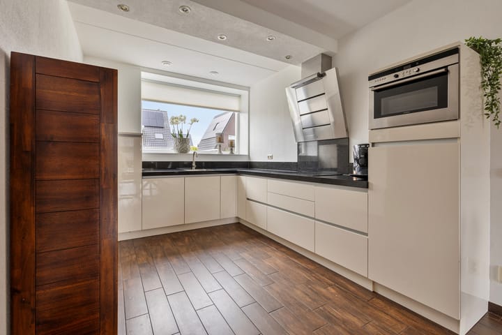 Foto 4 van Menkarstraat 21