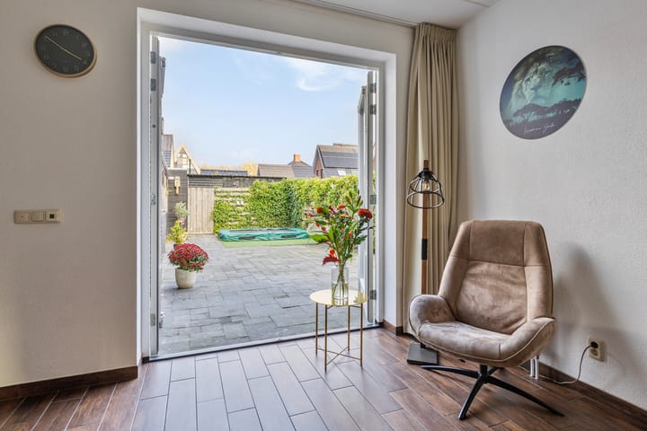 Foto 11 van Menkarstraat 21