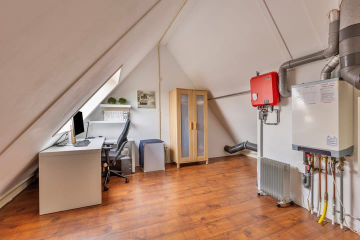 Foto 24 van Menkarstraat 21