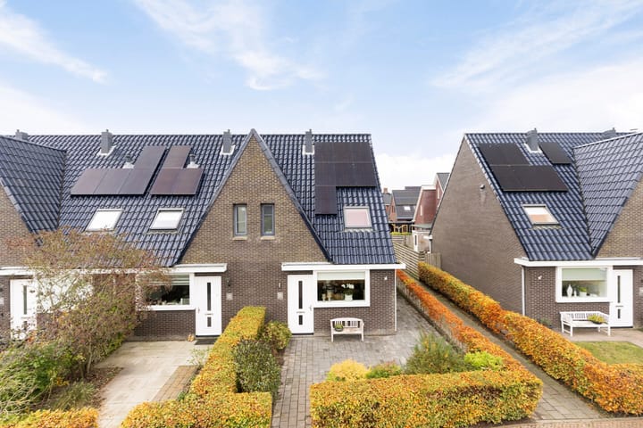 Foto 32 van Menkarstraat 21