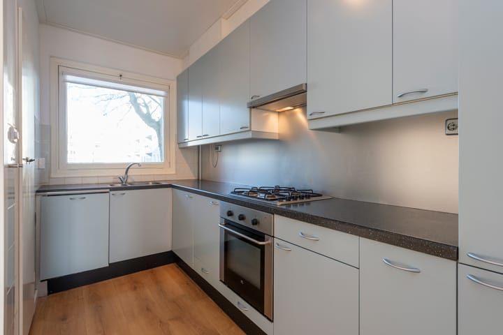 Photo 11 of Sinnigvelderstraat 163