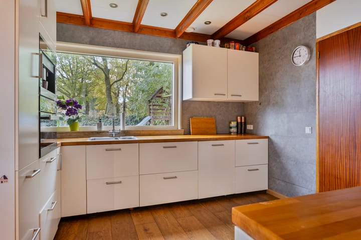 Foto 12 van Comm d Vos v Steenwijklaan 74