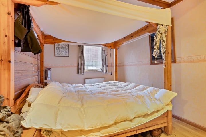 Foto 19 van Comm d Vos v Steenwijklaan 74