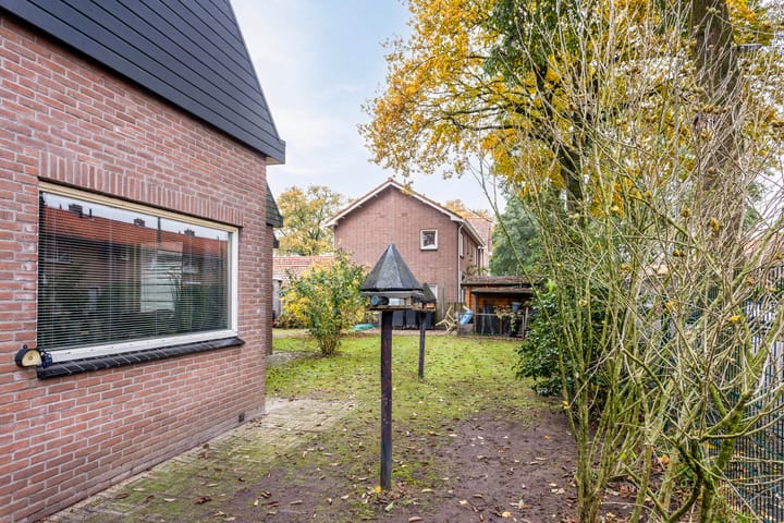 Foto 36 van Comm d Vos v Steenwijklaan 74