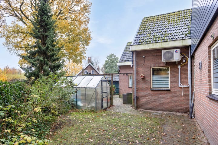 Foto 38 van Comm d Vos v Steenwijklaan 74