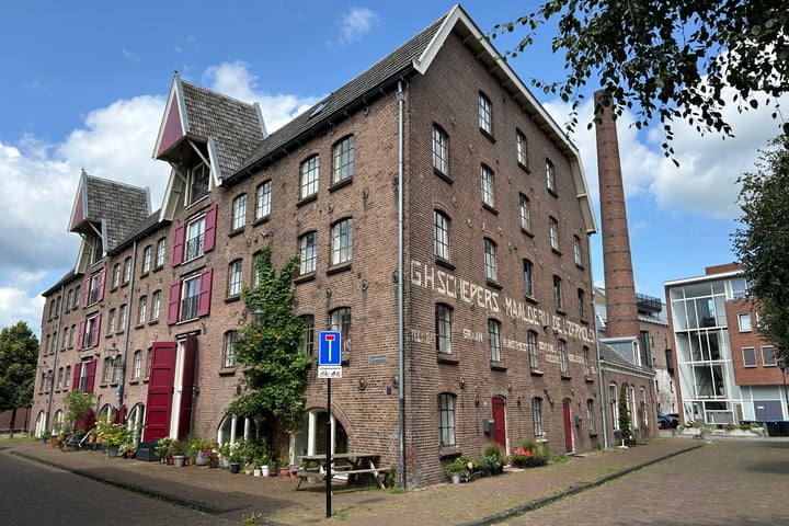 Bekijk foto 1 van Raamstraat 59