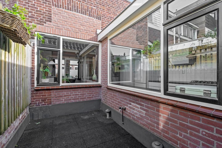 Bekijk foto 34 van Leliestraat 8