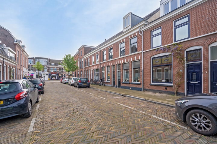 Bekijk foto 37 van Leliestraat 8