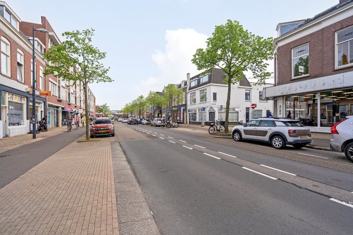 Bekijk foto 40 van Leliestraat 8