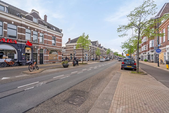 Bekijk foto 42 van Leliestraat 8