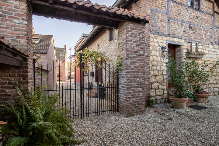 Foto 32 van Heerlerweg 79