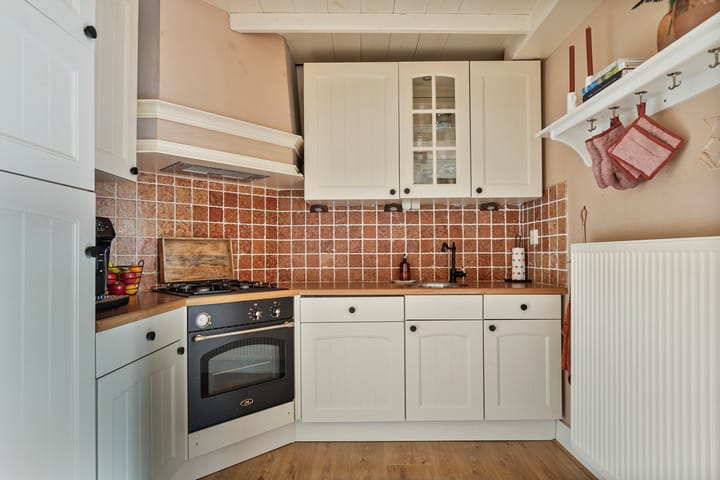 Foto 8 van Oranjestraat 3