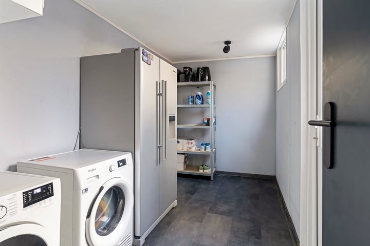 Bekijk foto 15 van Evert C. Slimstraat 7