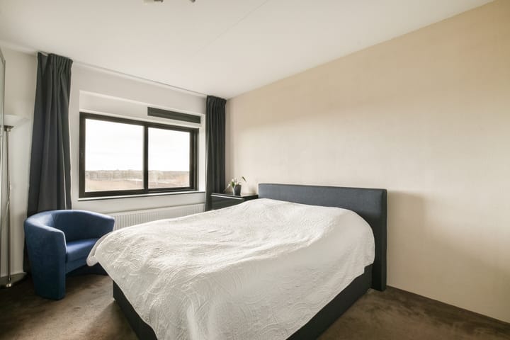 Foto 13 van Sean MacBridestraat 46