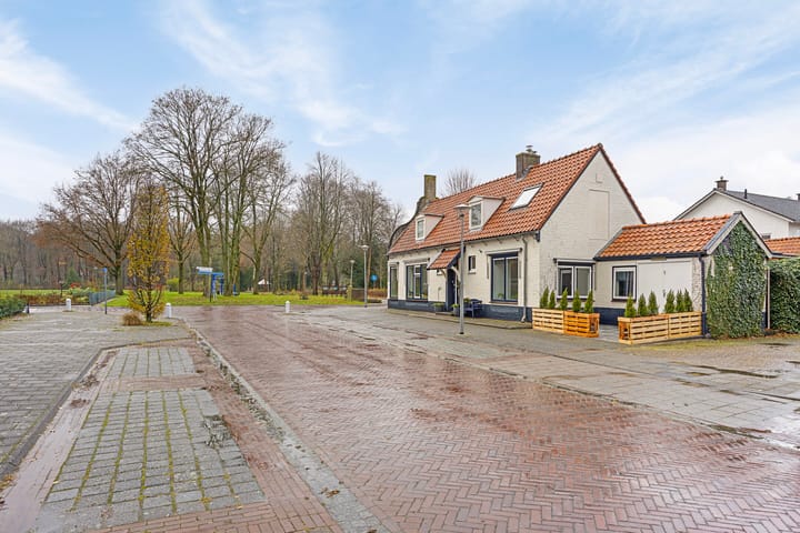 Foto 19 van Stationsweg 7-B