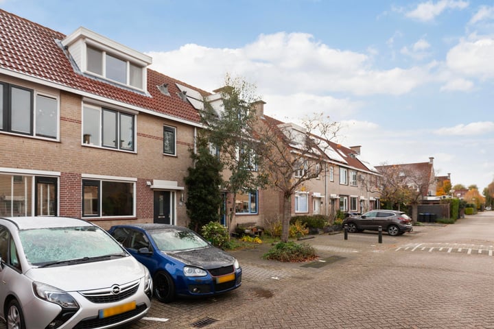 Bekijk foto 31 van Koekoeksbloemstraat 21