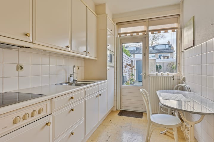 Foto 15 van Colijnstraat 47