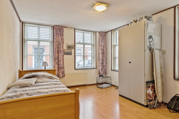 Photo 16 of Hoofdstraat 7