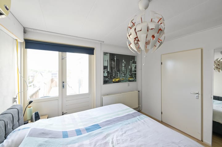 Foto 9 van C.H. Moensstraat 55