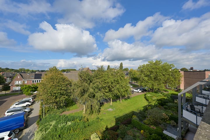 Foto 24 van C.H. Moensstraat 55