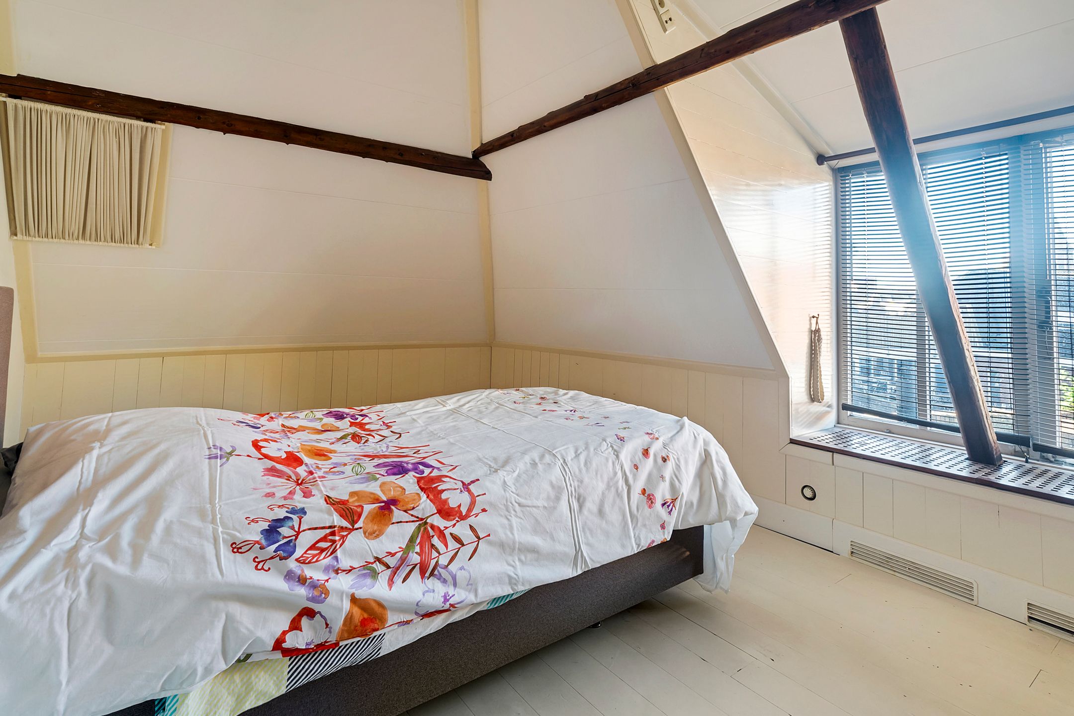 Foto 24 van Kerkstraat 4