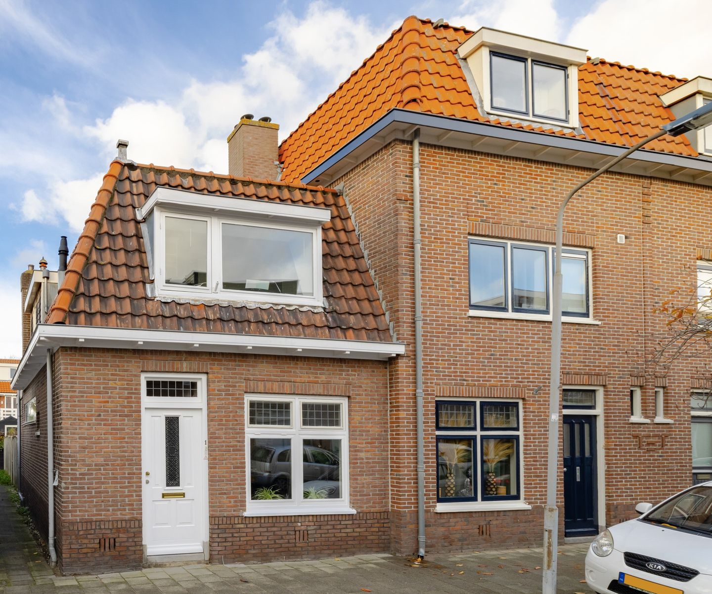 Foto 1 van Van 't Hoffstraat 1