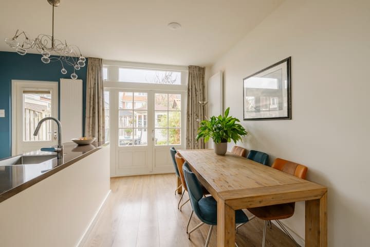 Foto 7 van Van 't Hoffstraat 1