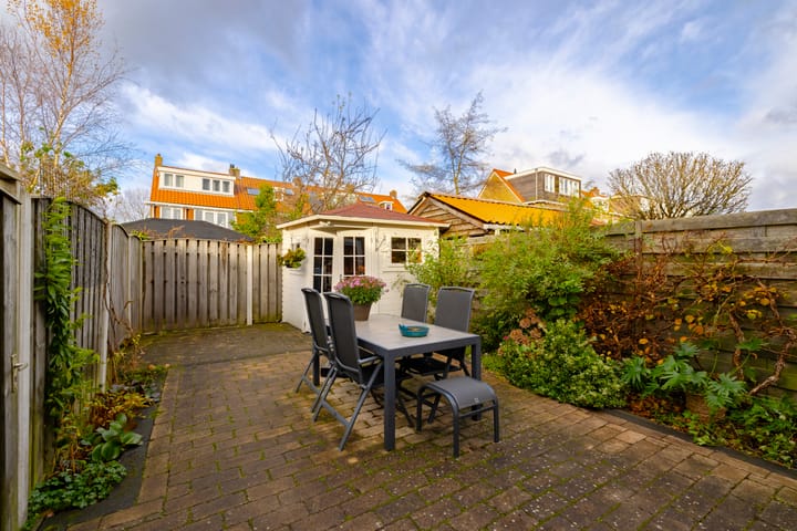 Foto 25 van Van 't Hoffstraat 1