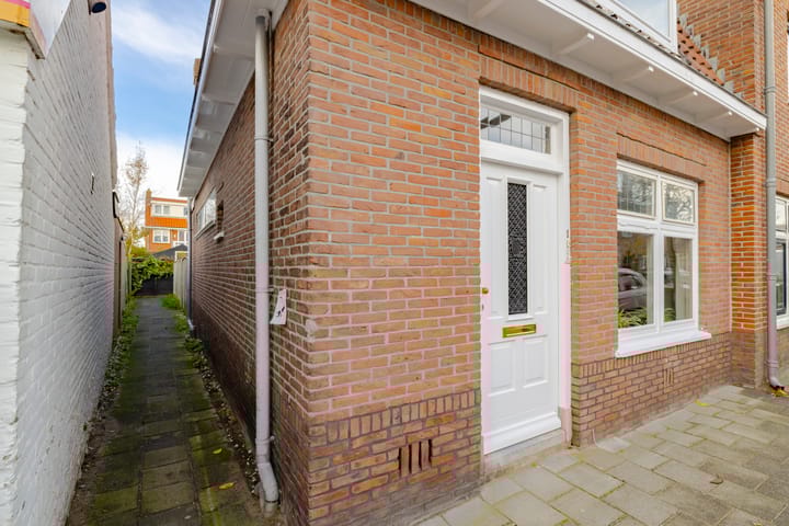 Foto 29 van Van 't Hoffstraat 1