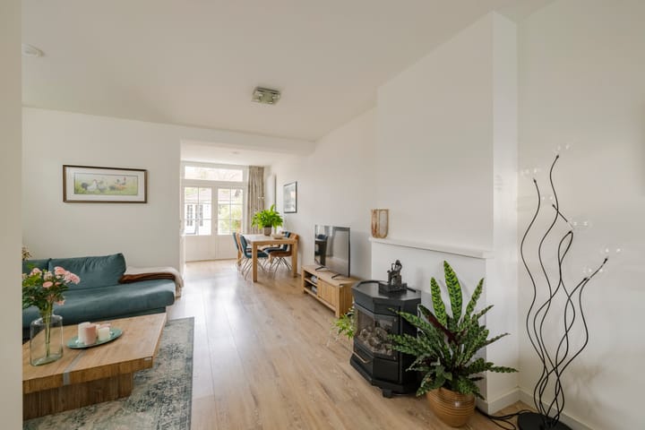 Foto 6 van Van 't Hoffstraat 1