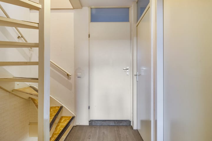 Foto 18 van L.C. van der Vlugtstraat 30