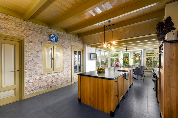 Foto 9 van Kommisjewei 168