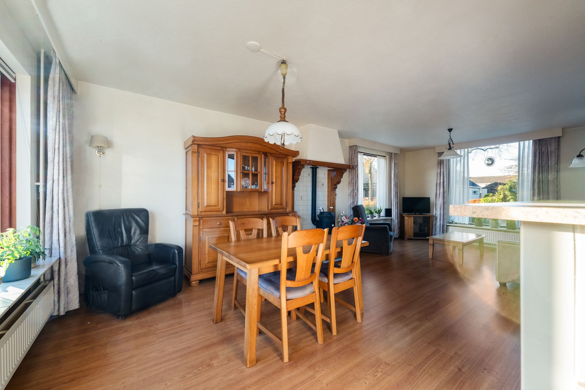 Photo 15 of Burgemeester van Engelenweg 205