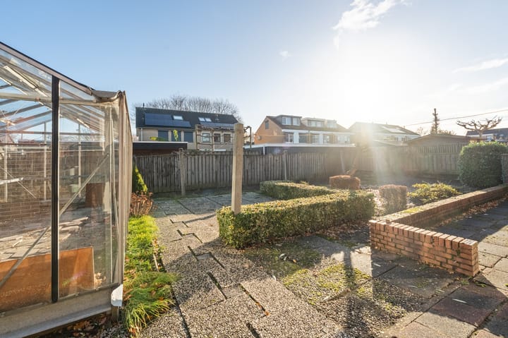 Foto 23 van Burgemeester van Engelenweg 205