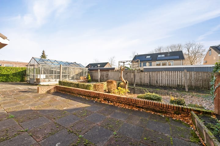 Foto 25 van Burgemeester van Engelenweg 205