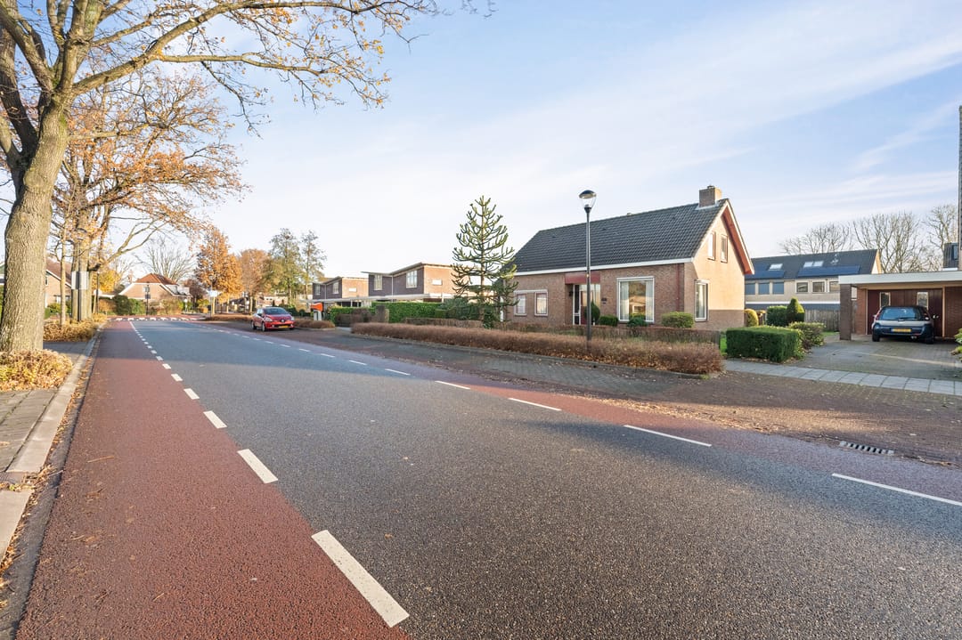 Photo 46 of Burgemeester van Engelenweg 205