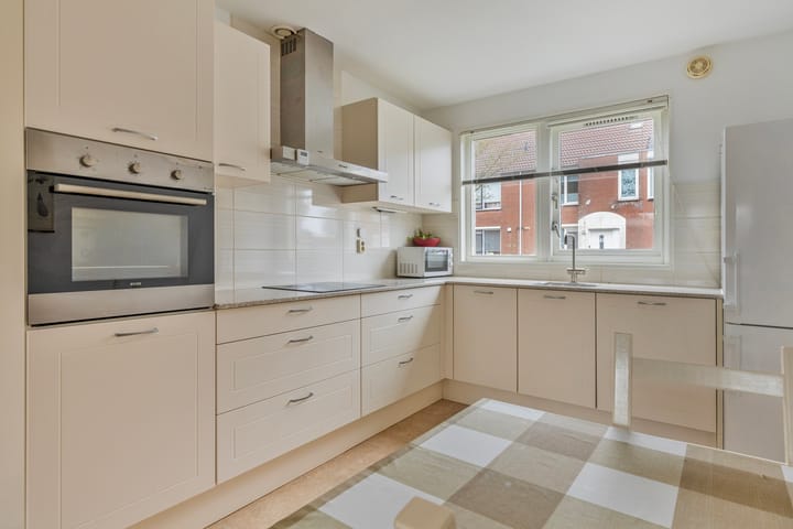 Foto 4 van Veenweidestraat 64