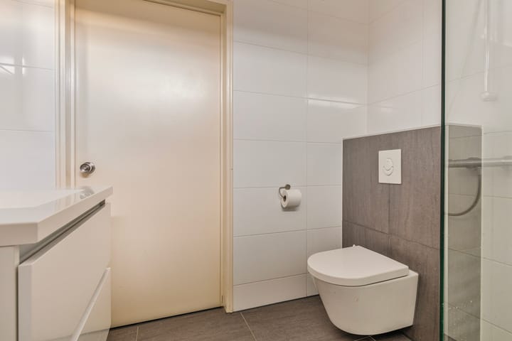 Foto 9 van Veenweidestraat 64