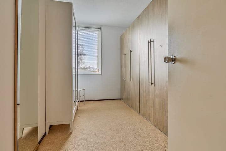 Foto 14 van Veenweidestraat 64