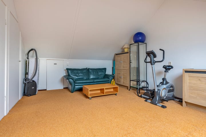 Foto 18 van Veenweidestraat 64