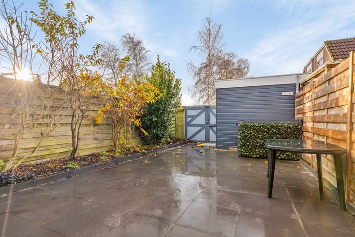 Foto 22 van Veenweidestraat 64