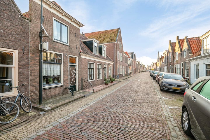 View photo 7 of Noordeinde 96